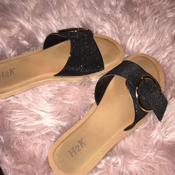 Sandles , casual shoes 1 pair of ankle boots 50$ - Picture 6 of 7